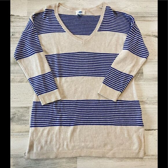 Old Navy striped v neck Sweater Small - Picture 7 of 7